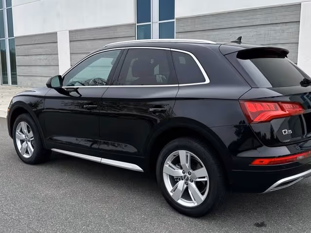 Audi Q5 - фото 3