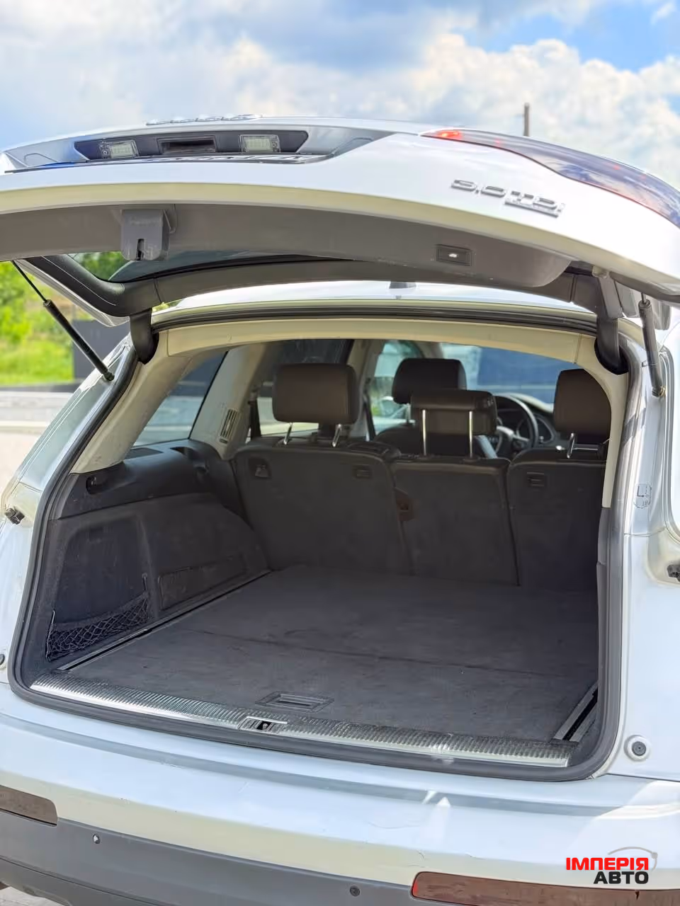 Audi Q7 - фото 19