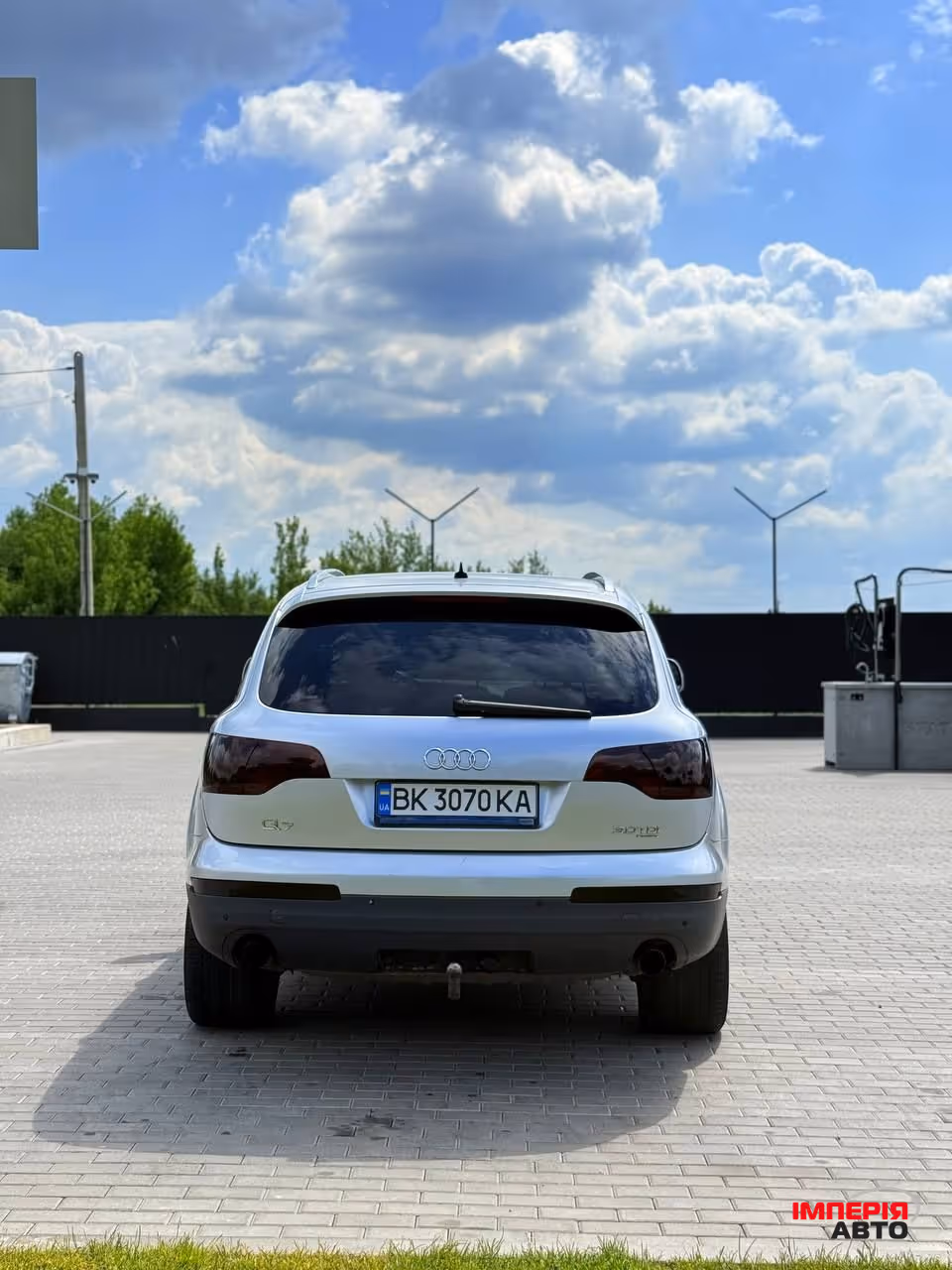 Audi Q7 - фото 7