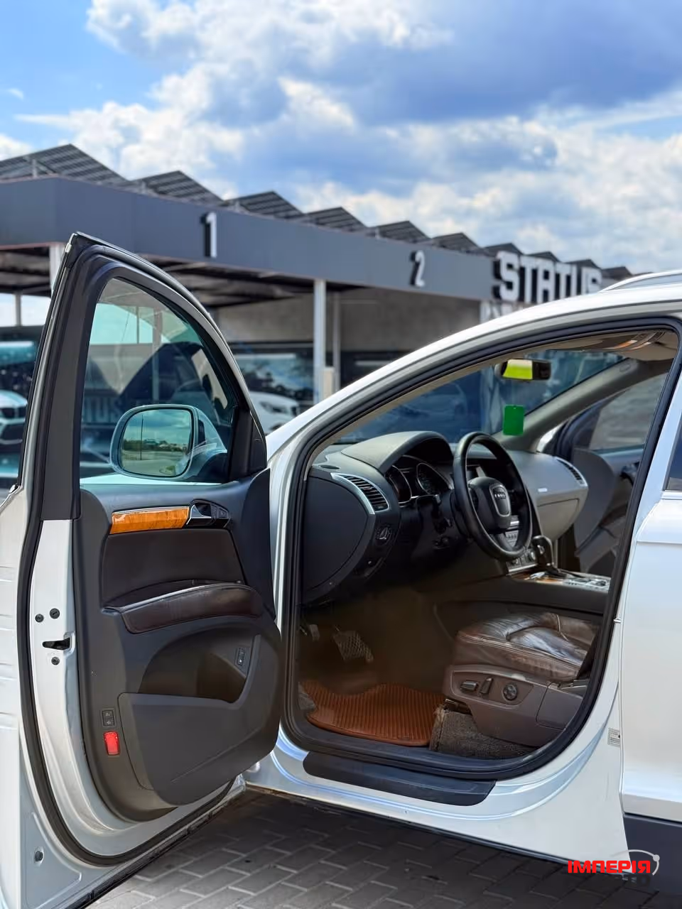 Audi Q7 - фото 9
