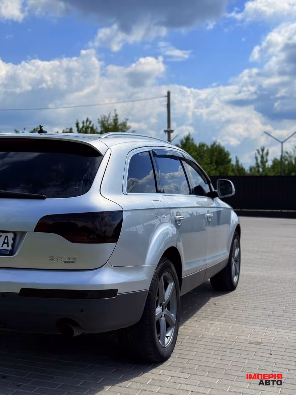 Audi Q7 - фото 3