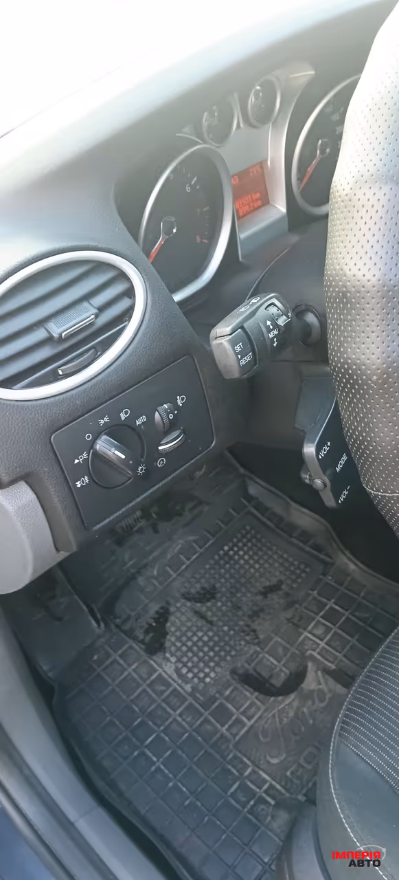 Ford Focus ST - фото 18