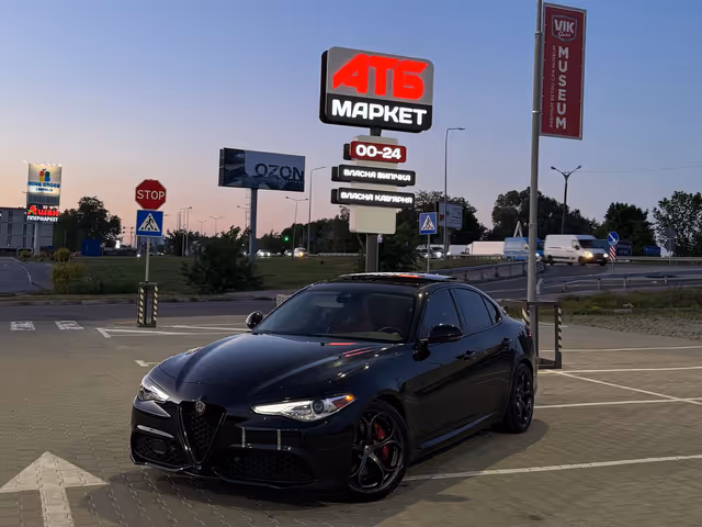 Alfa Romeo Giulia - фото 1