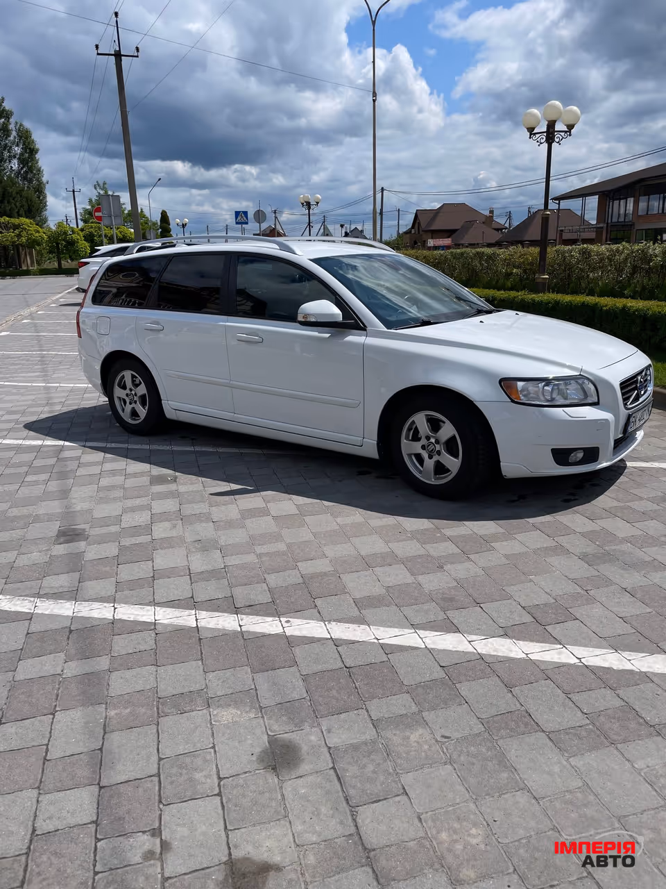 Volvo V50 - фото 1