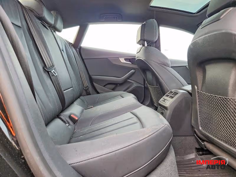 Audi A5 - фото 7