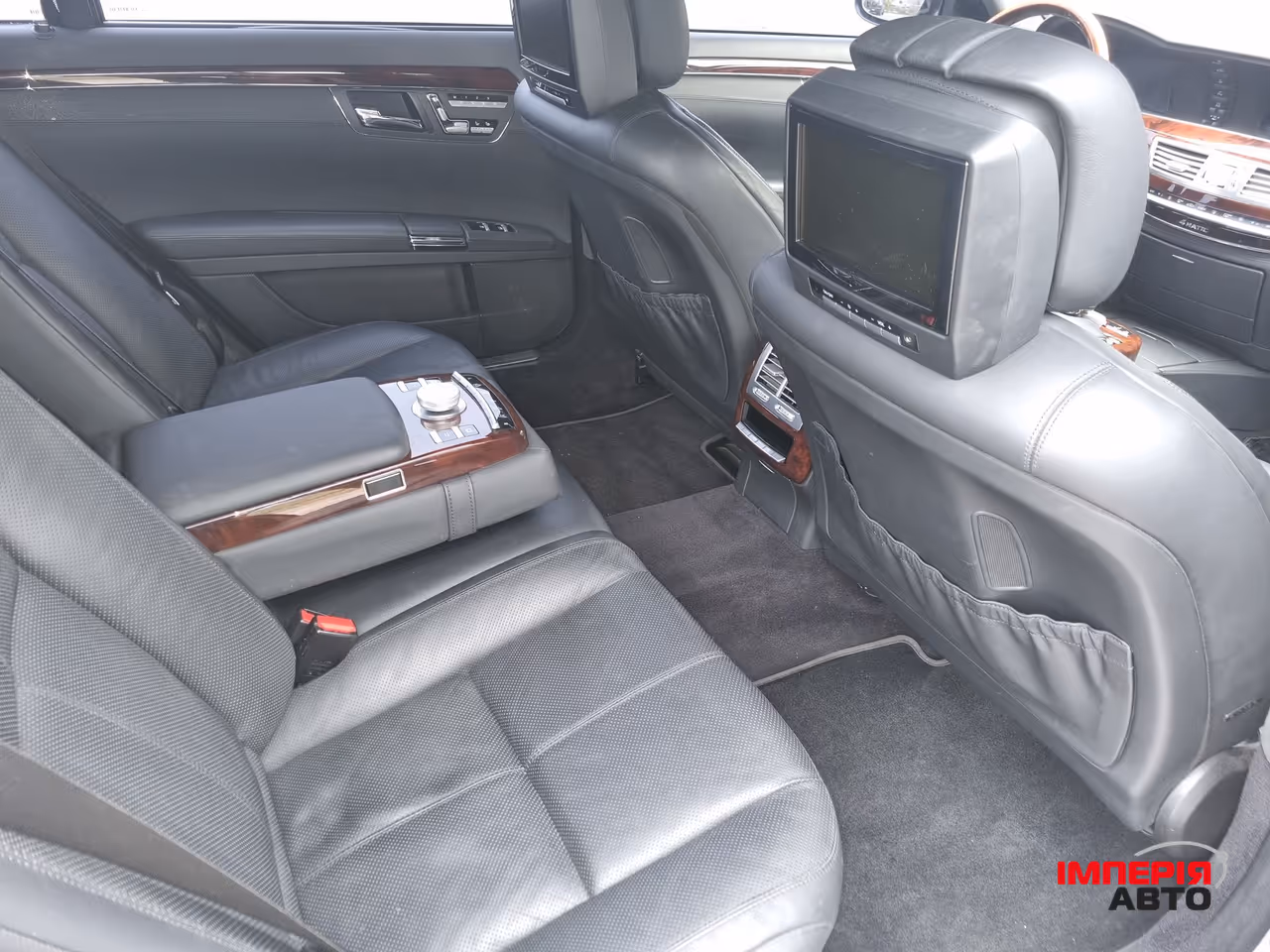 Mercedes-Benz S-Класс - фото 19