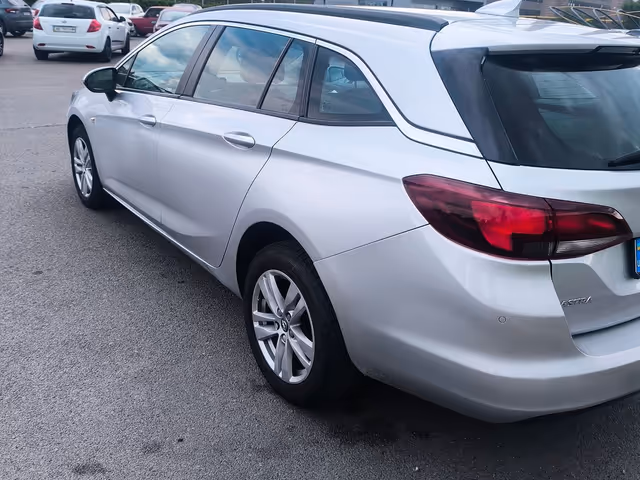 Opel Astra - фото 5
