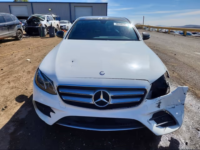 Mercedes-Benz E-Класс - фото 3