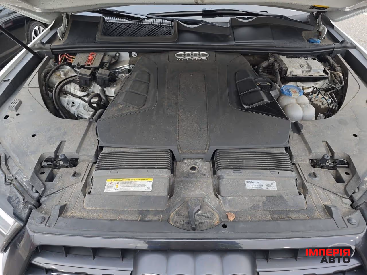 Audi Q7 - фото 10