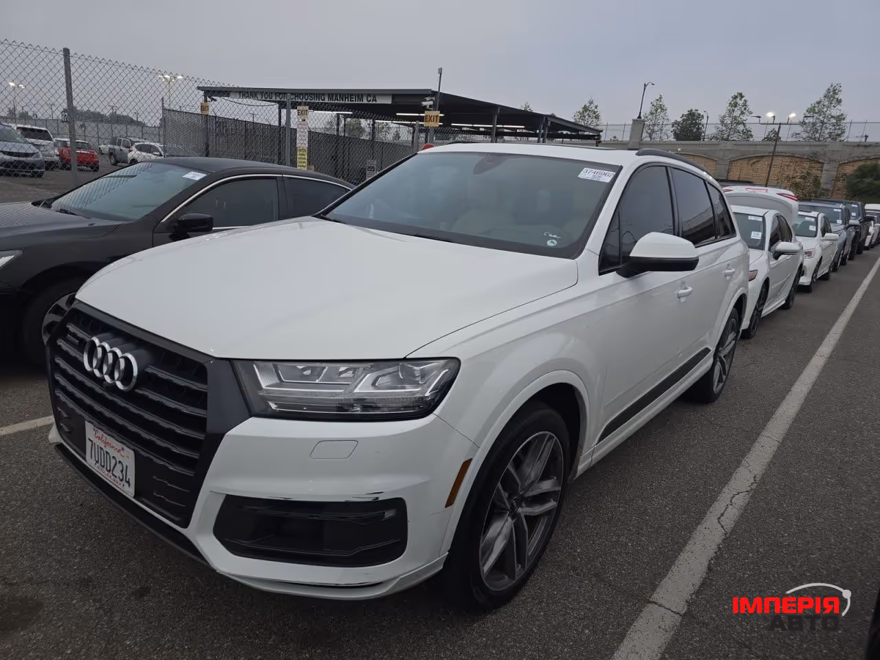 Audi Q7 - фото 1