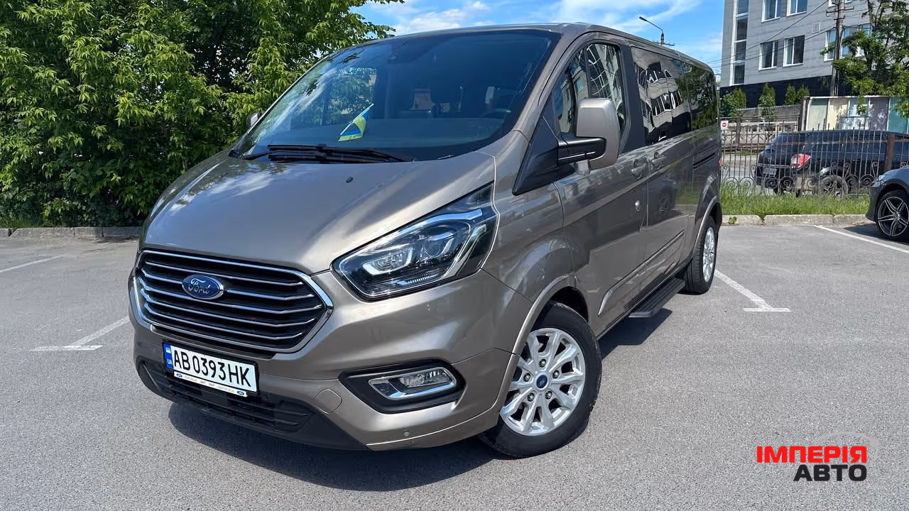Ford Tourneo Custom - фото 1