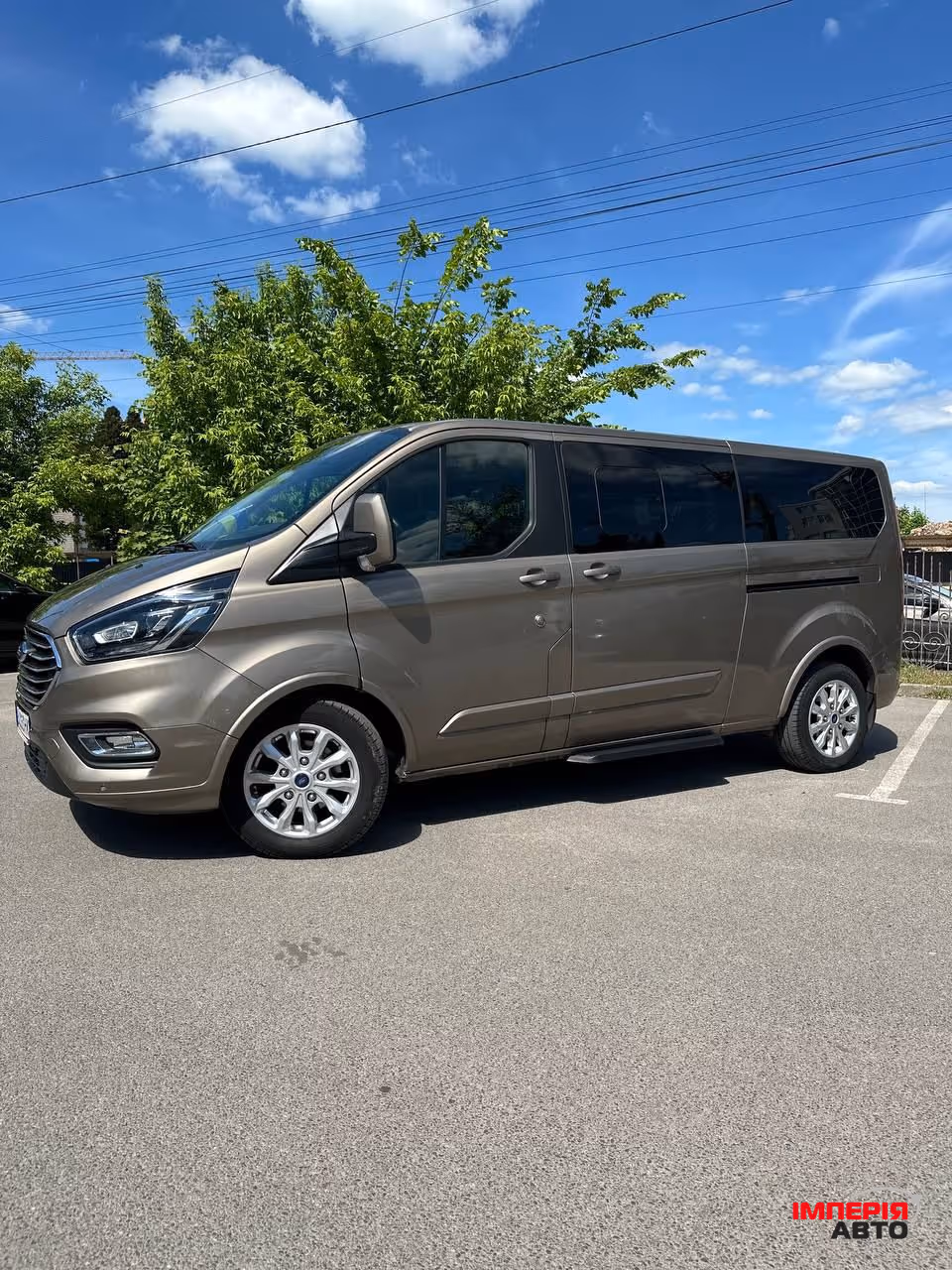 Ford Tourneo Custom - фото 2