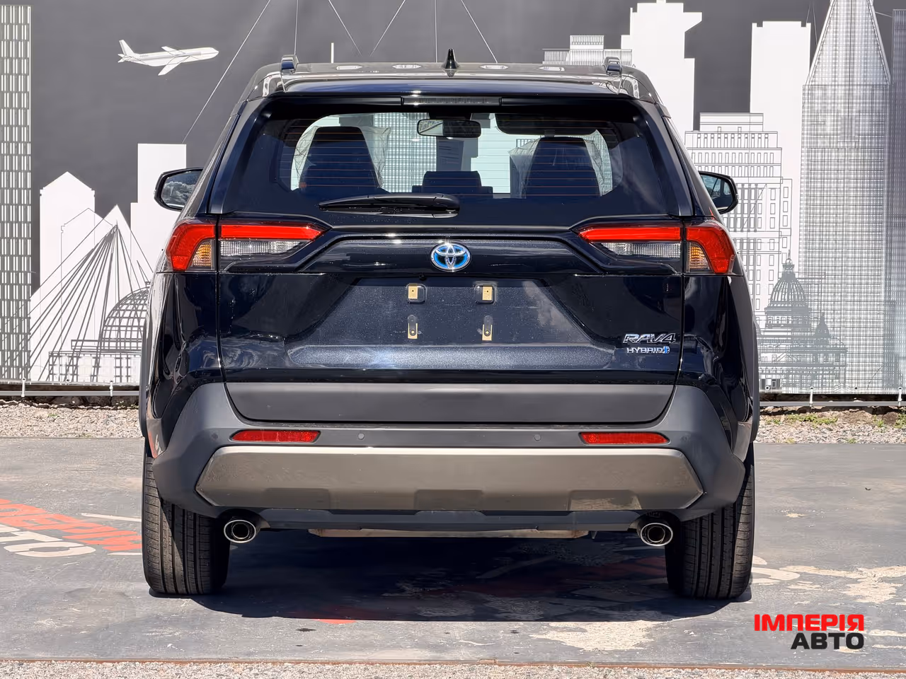 Toyota RAV4 - фото 4