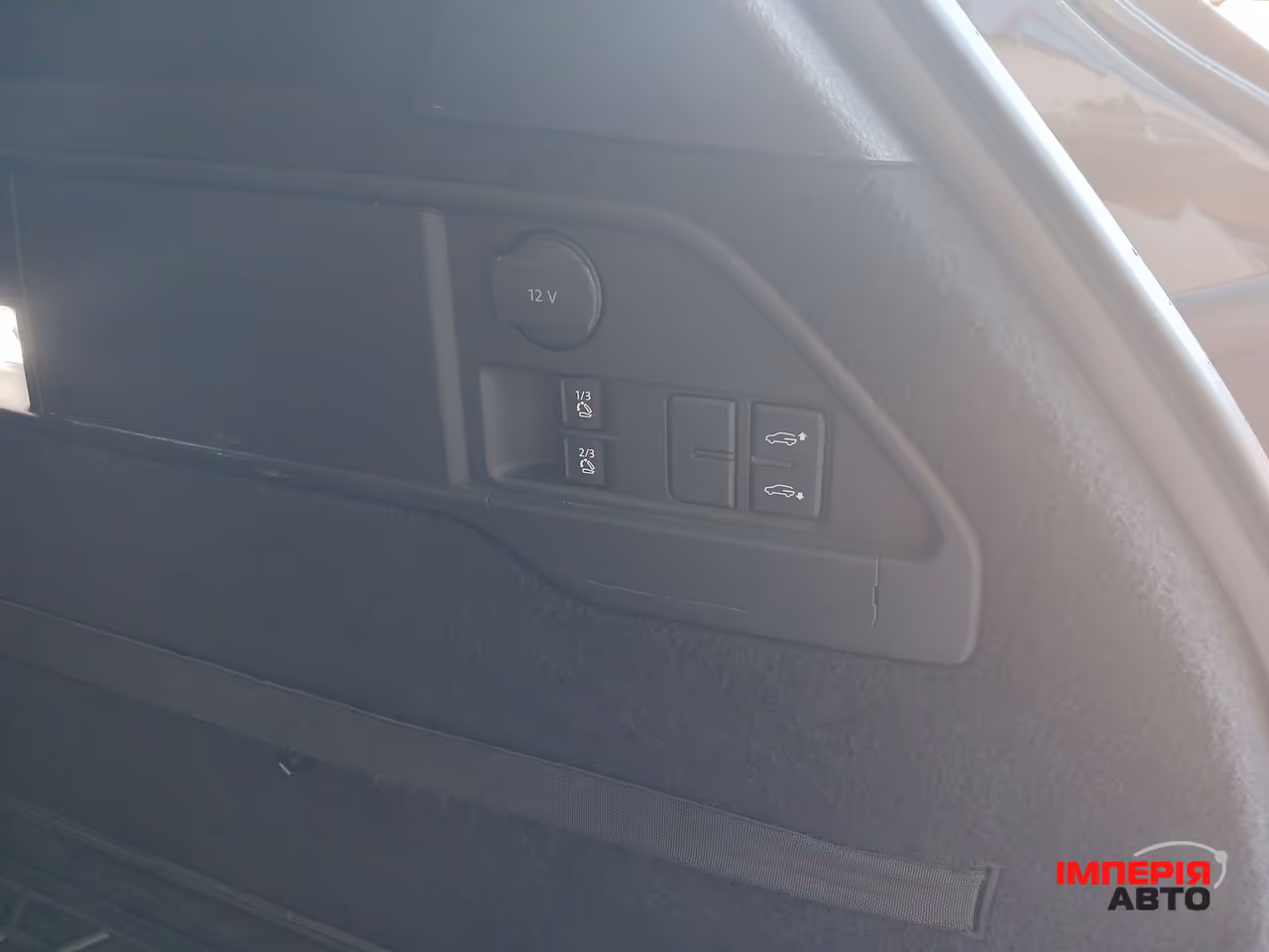 Volkswagen Touareg - фото 41