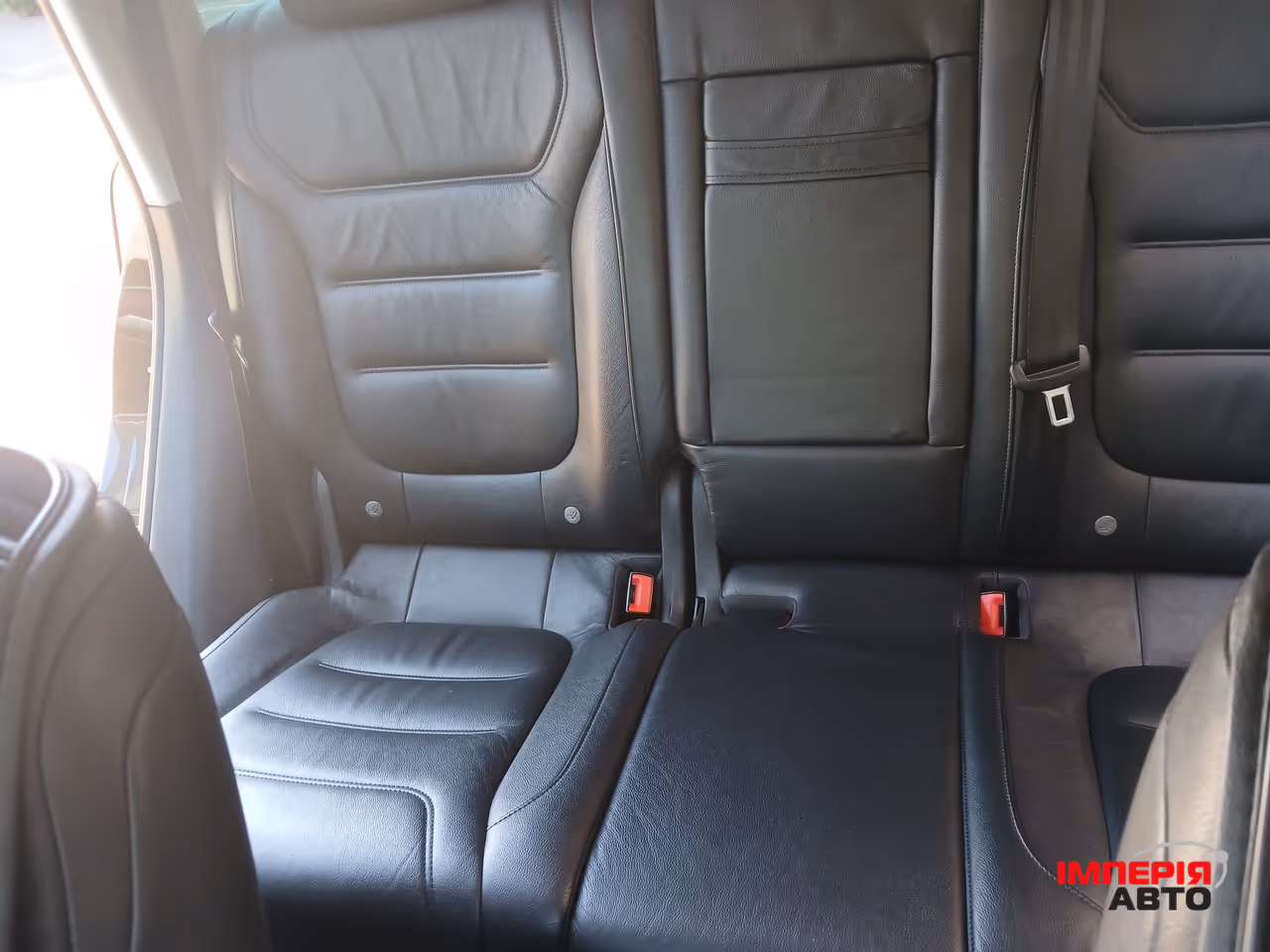 Volkswagen Touareg - фото 46