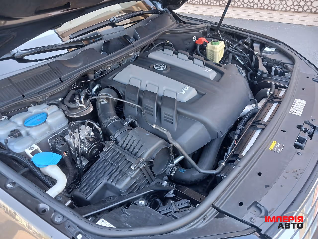 Volkswagen Touareg - фото 37
