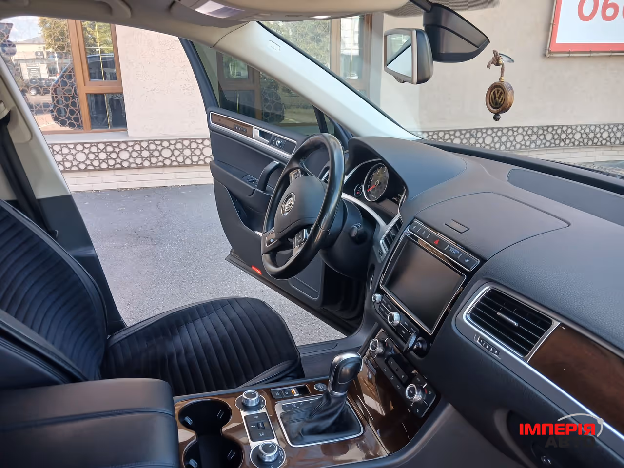 Volkswagen Touareg - фото 53