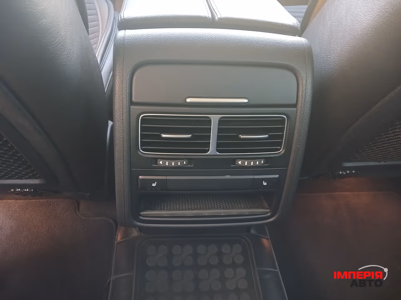Volkswagen Touareg - фото 57