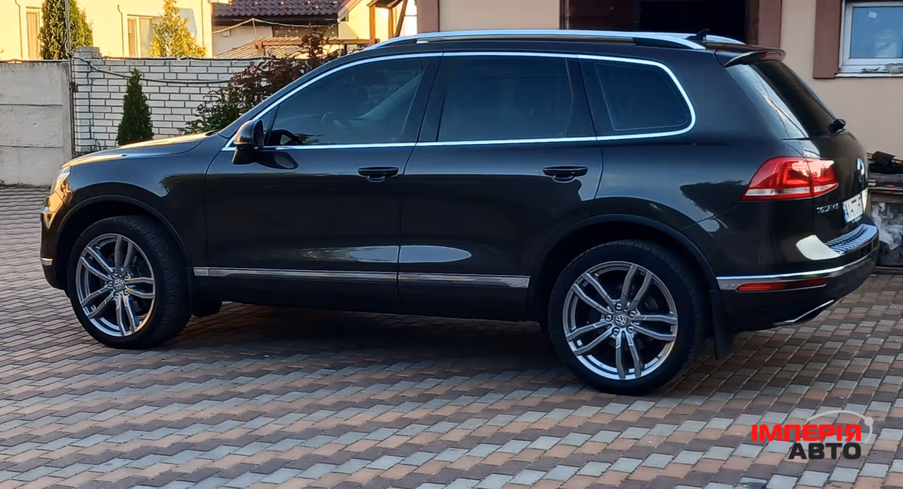 Volkswagen Touareg - фото 9