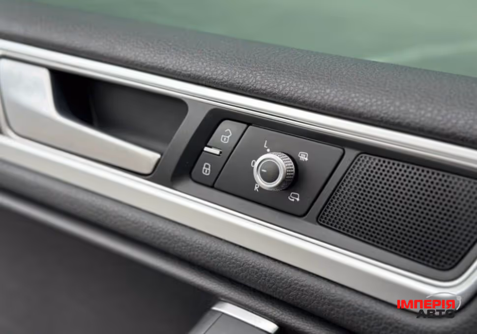 Volkswagen Touareg - фото 20