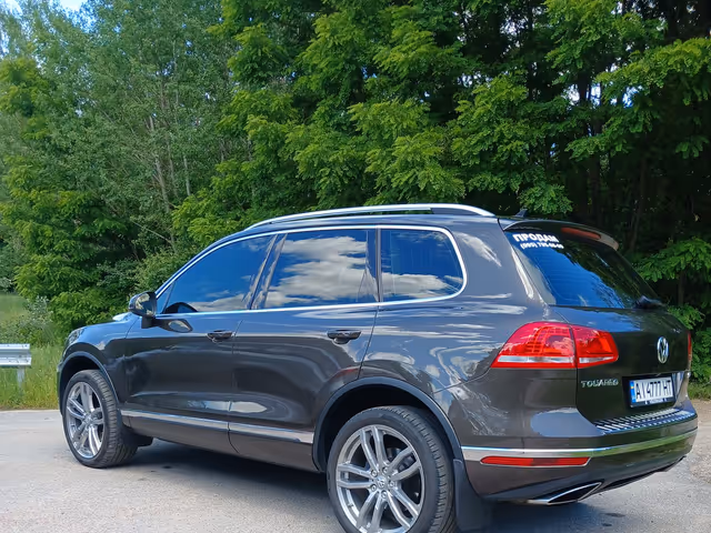 Volkswagen Touareg - фото 2