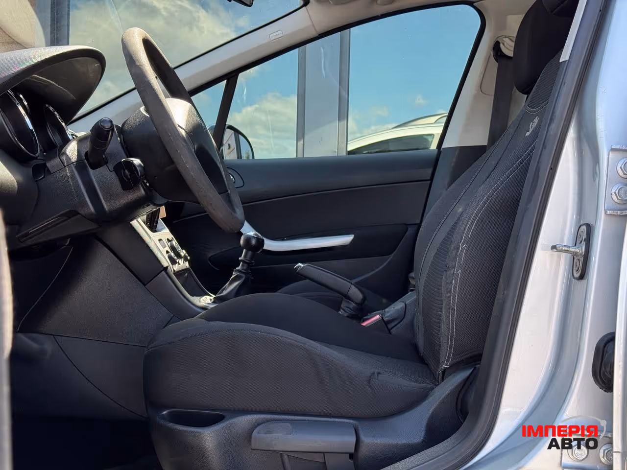 Peugeot 308 - фото 31