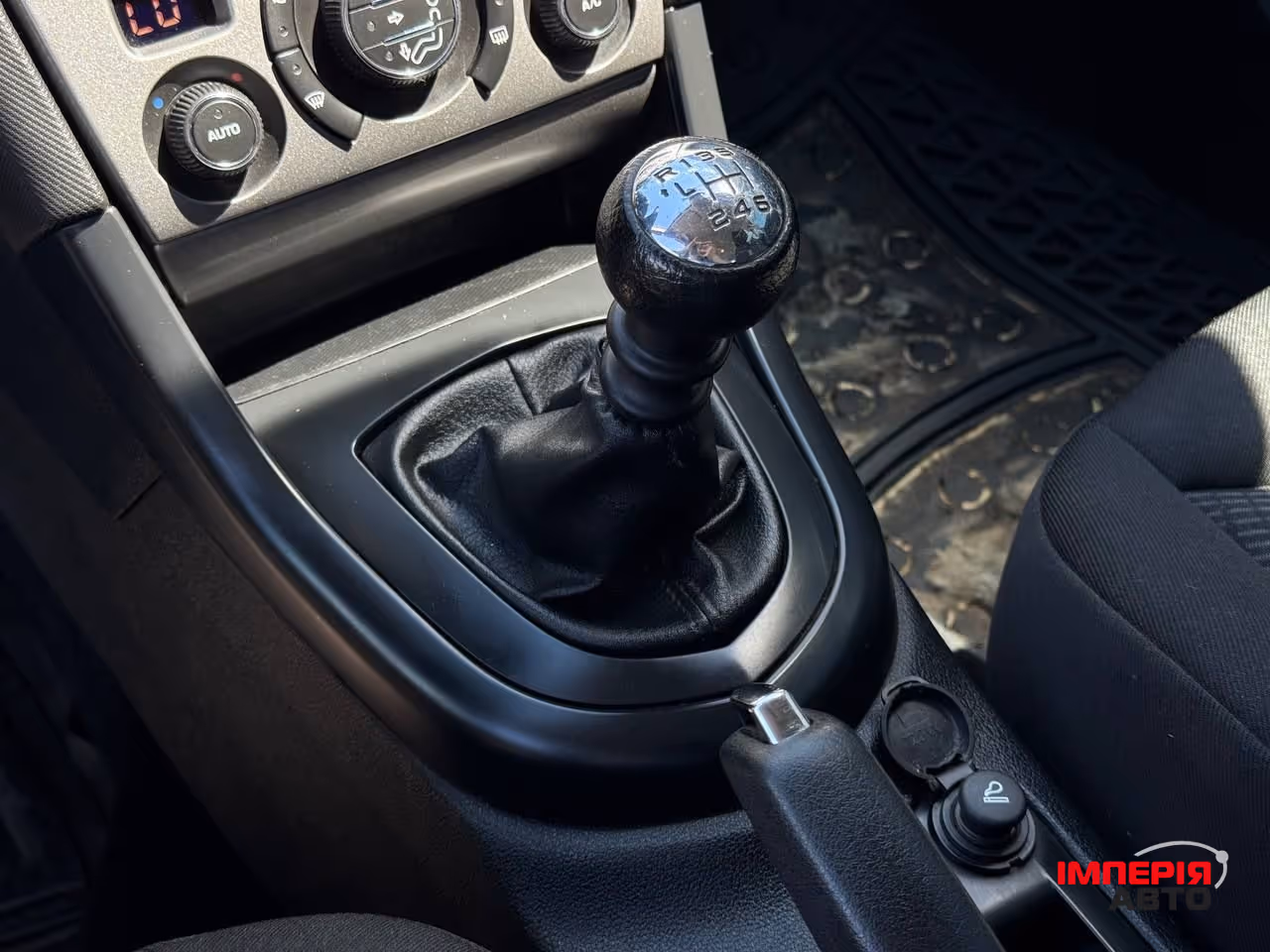 Peugeot 308 - фото 33