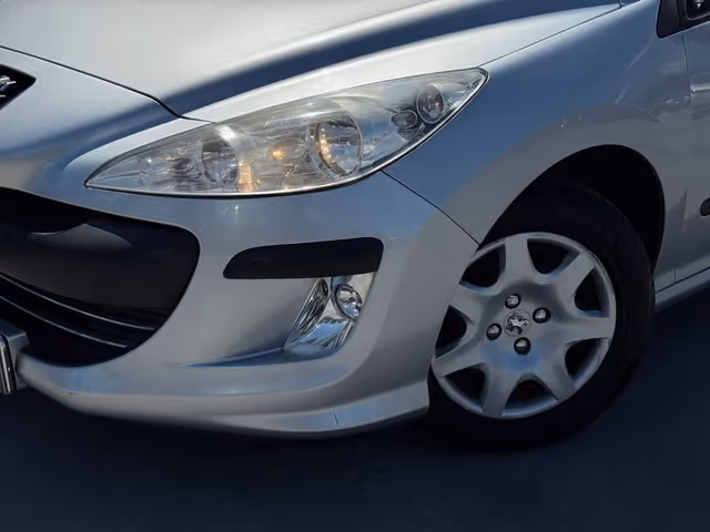 Peugeot 308 - фото 3