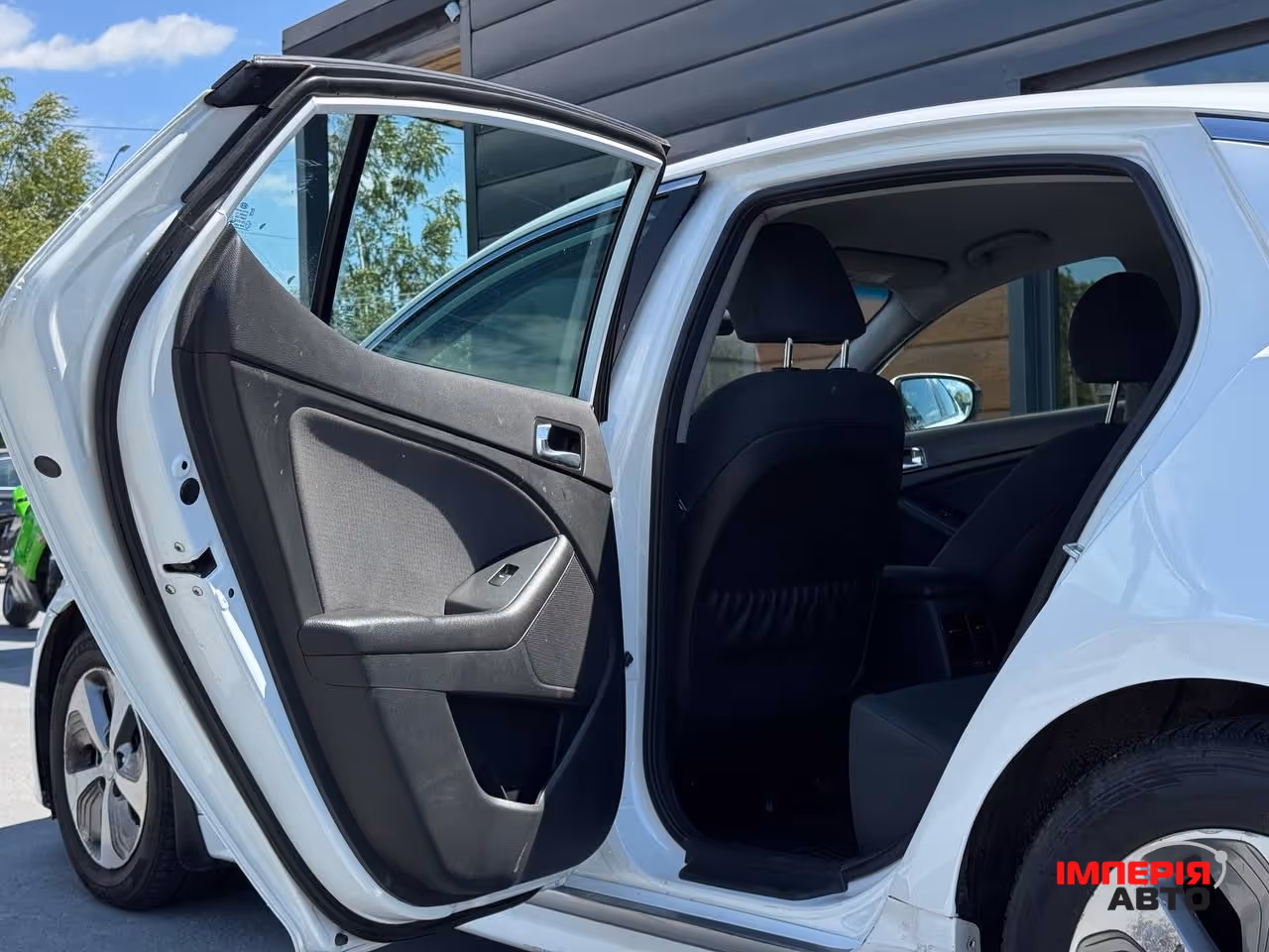 Kia Optima - фото 42