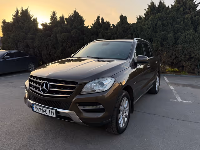 Mercedes-Benz M-Класс - фото 4