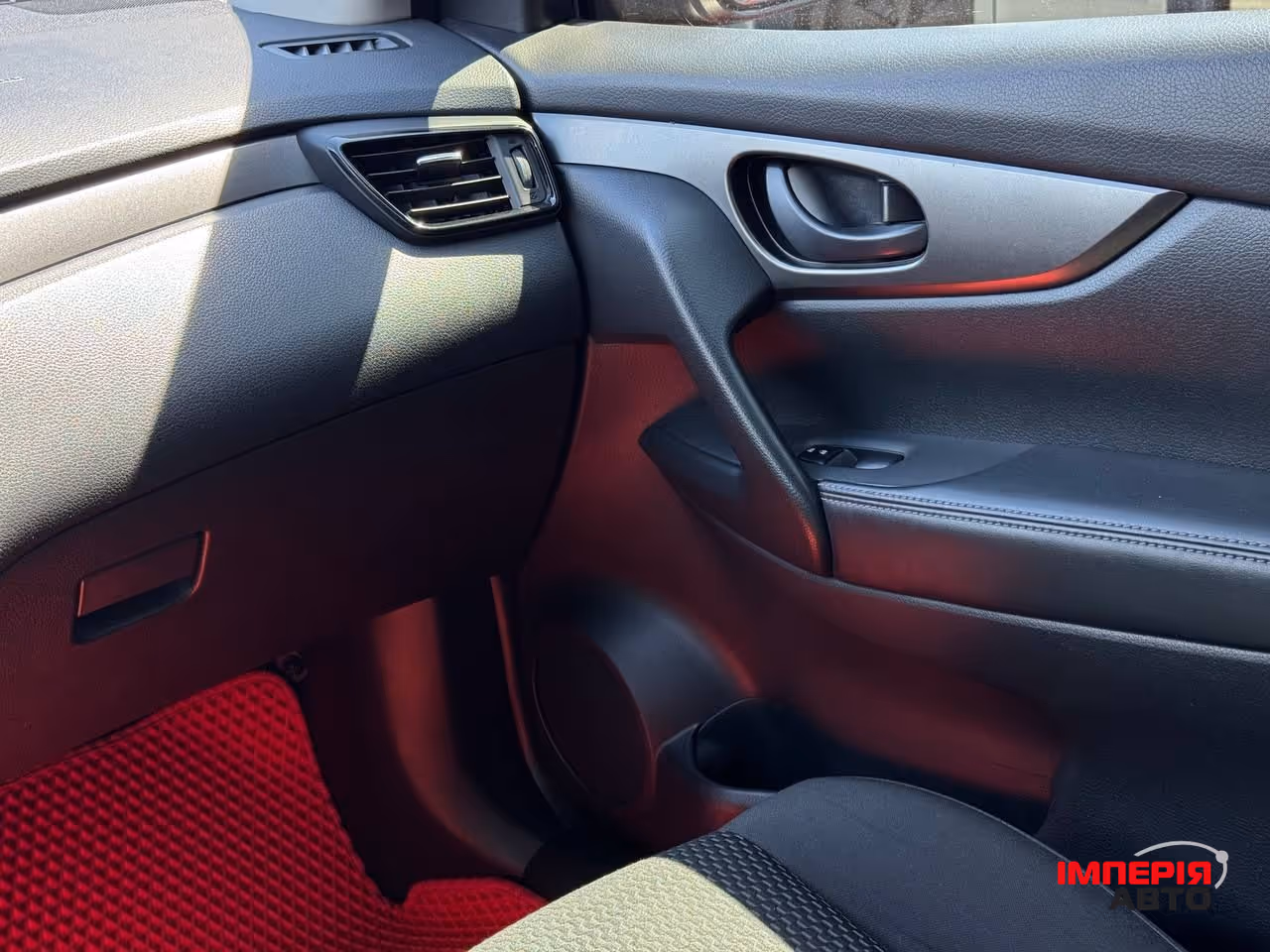 Nissan Rogue Sport - фото 63