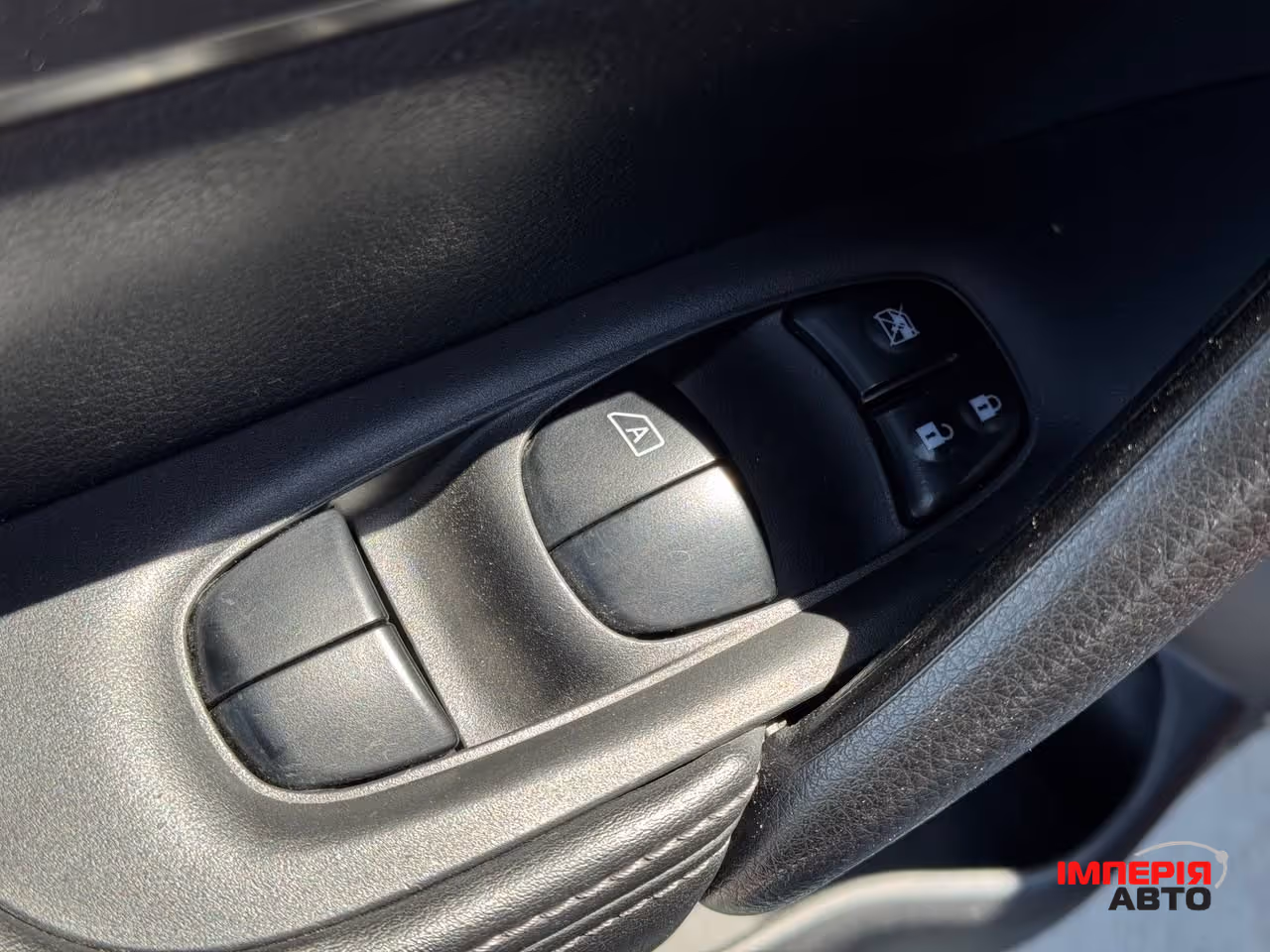 Nissan Rogue Sport - фото 25
