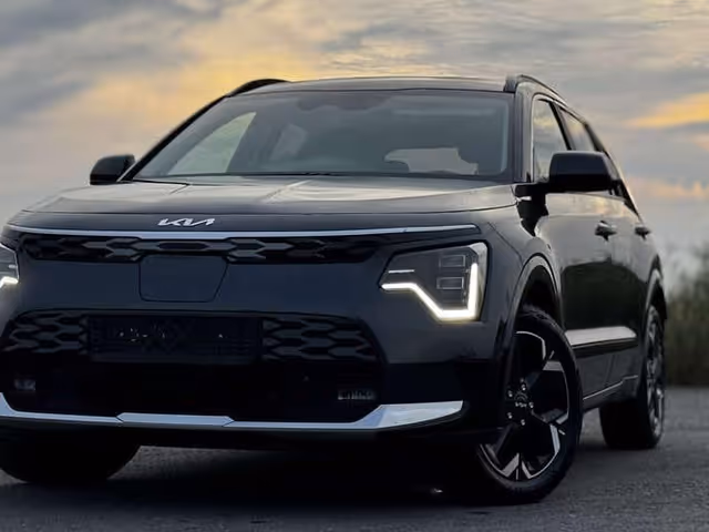 Kia Niro - фото 1