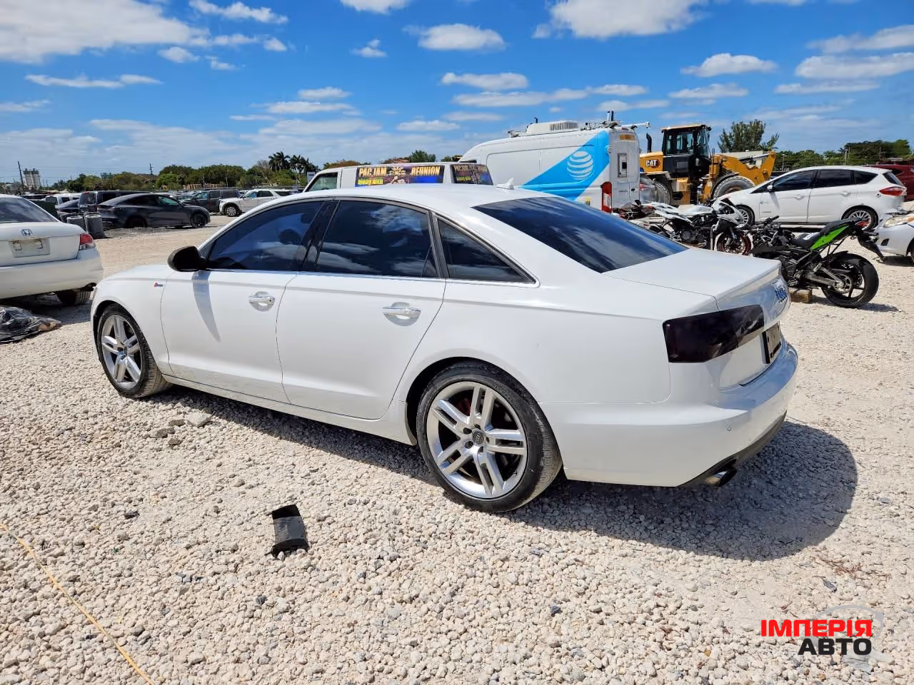 Audi A6 - фото 4