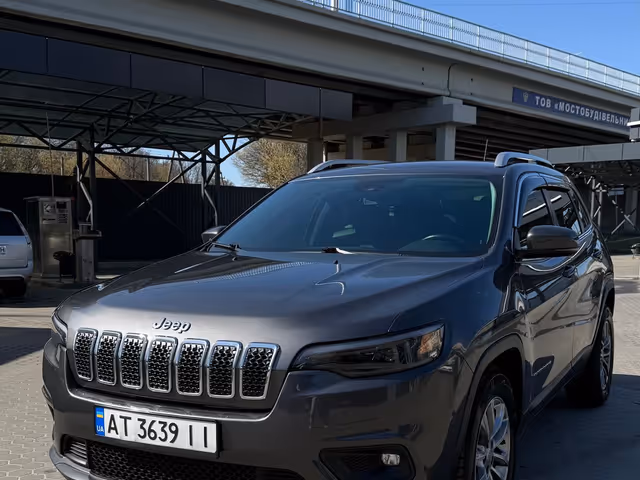 Jeep Cherokee - фото 1