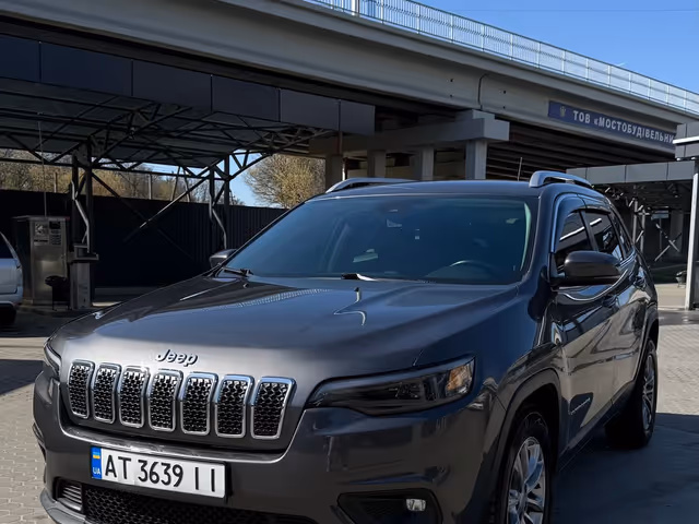 Jeep Cherokee - фото 3