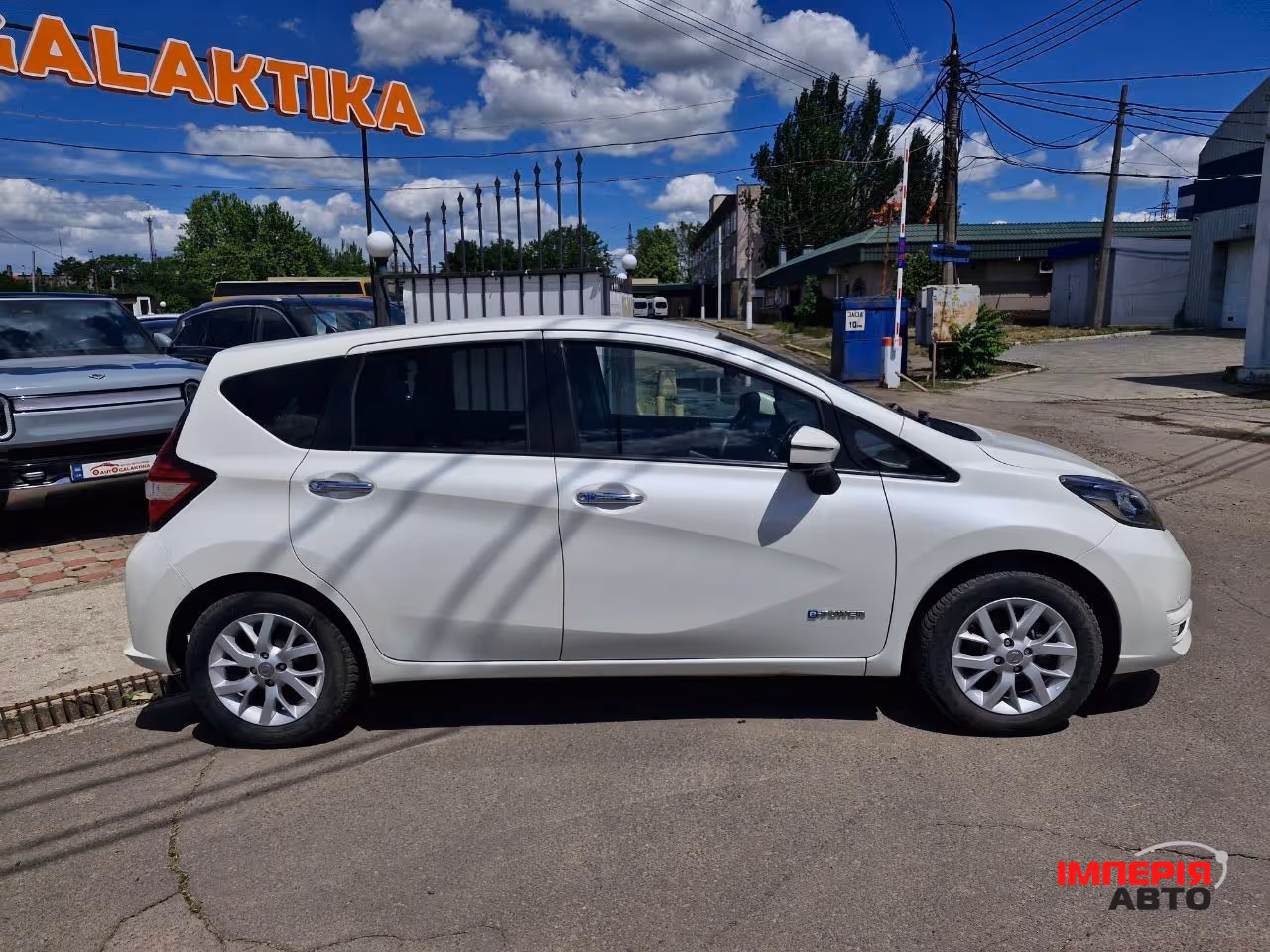 Nissan Note - фото 4