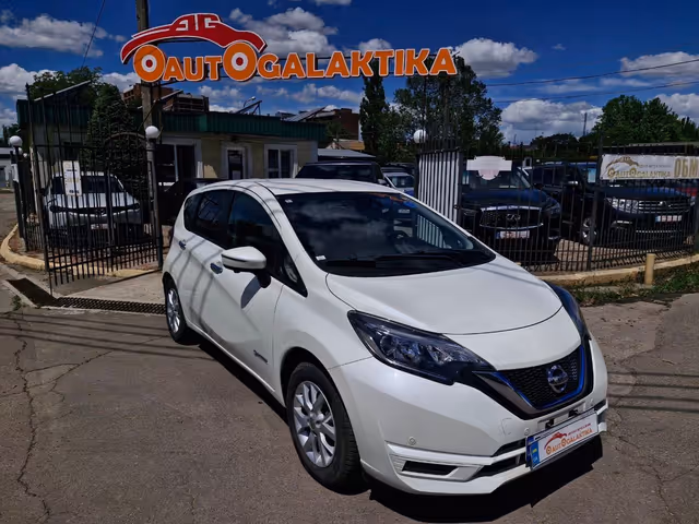 Nissan Note - фото 2