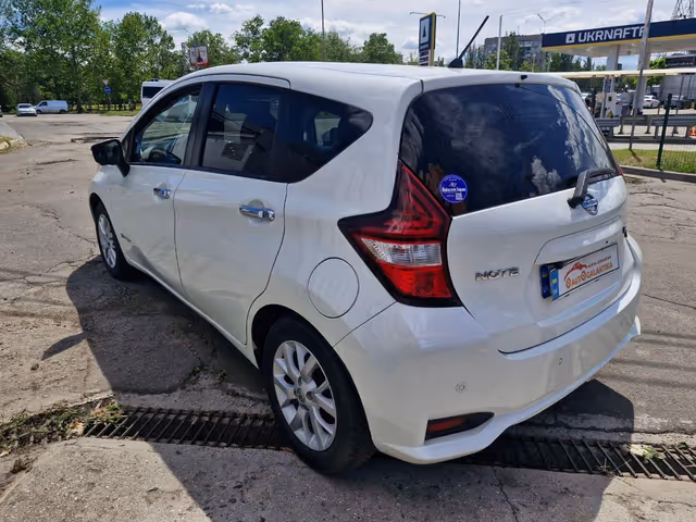 Nissan Note - фото 5