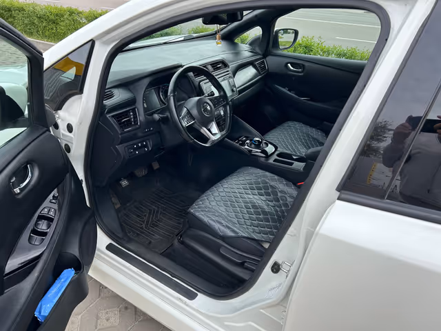 Nissan Leaf - фото 5