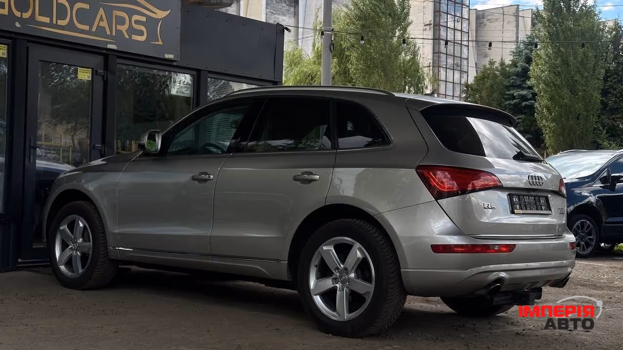 Audi Q5 - фото 6