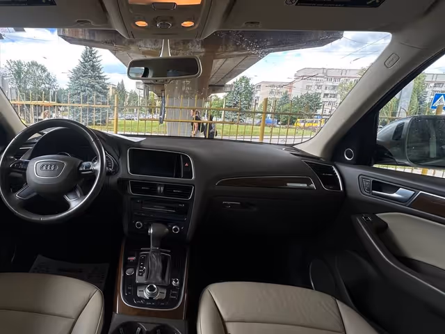 Audi Q5 - фото 4