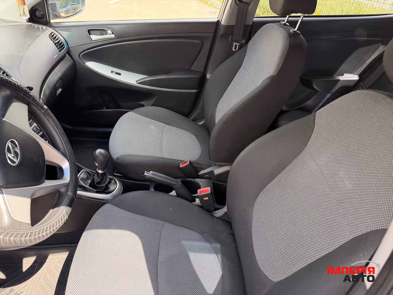 Hyundai Accent - фото 7