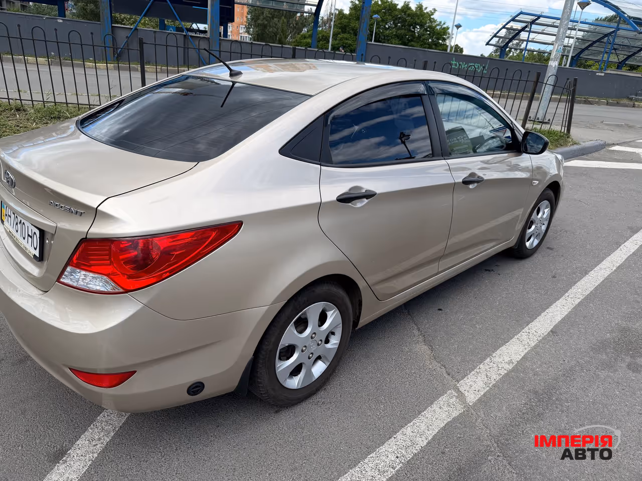 Hyundai Accent - фото 2