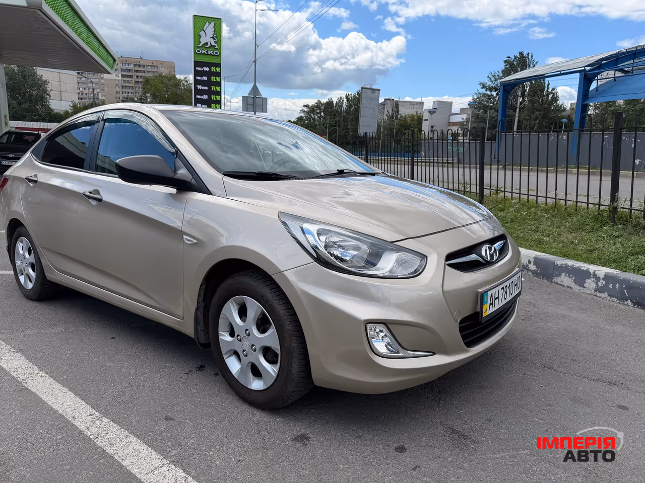 Hyundai Accent - фото 1