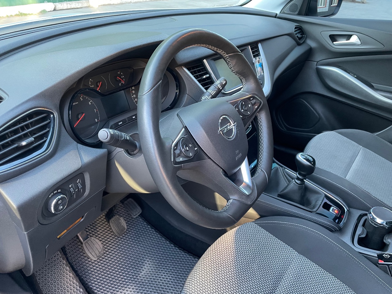 Opel Grandland X - фото 30