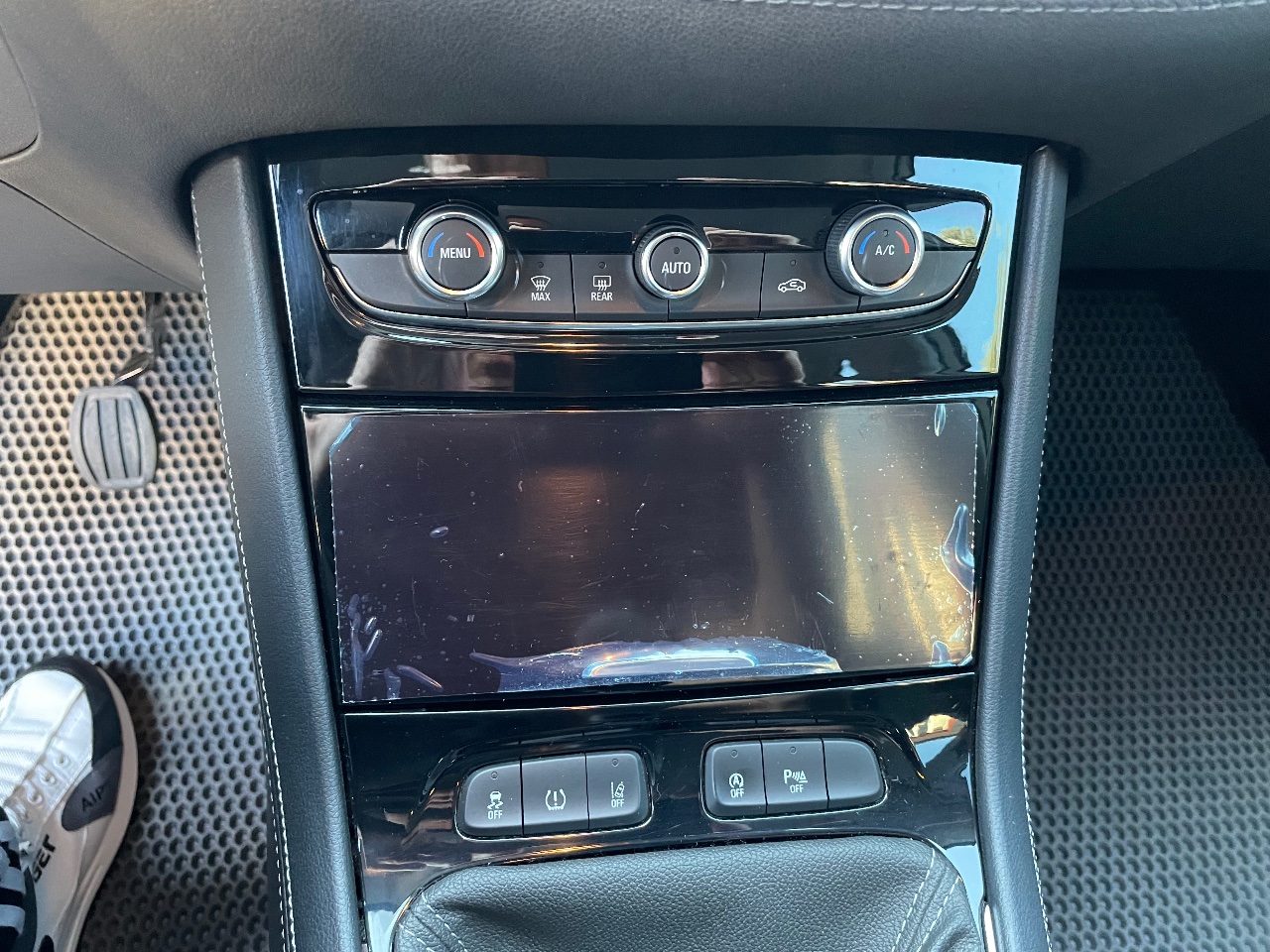 Opel Grandland X - фото 26