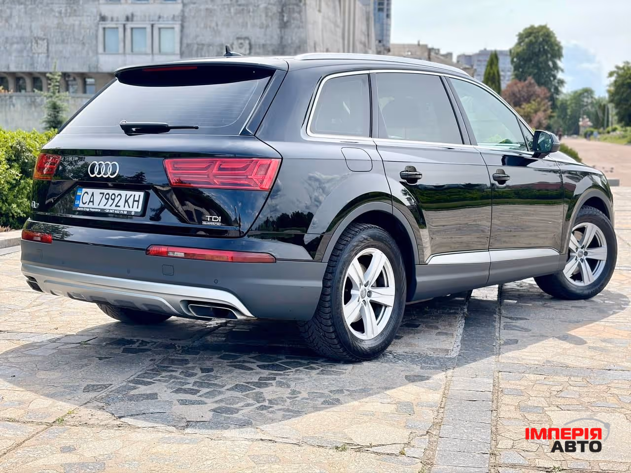 Audi Q7 - фото 6