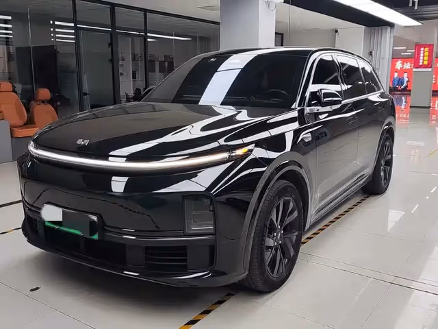 LiXiang L7 - фото 1
