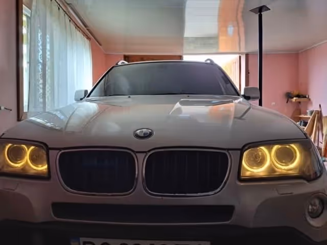 BMW X3 - фото 2